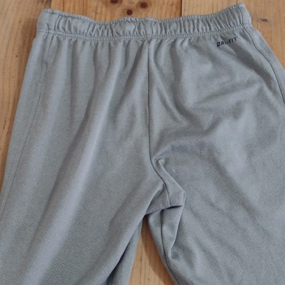 Nike Drawstring Waist Gray Dri Fit High Waist Track Pants Ankle Zippers Size S - Picture 4 of 11
